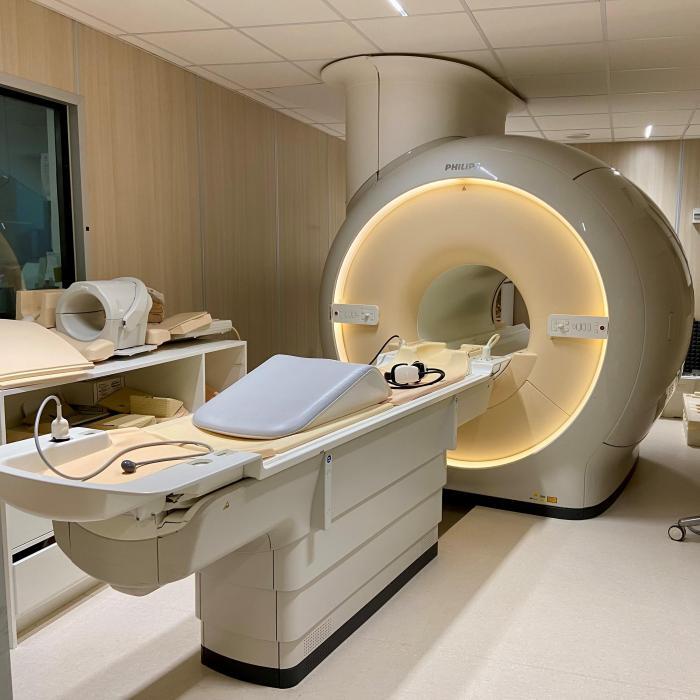 Siemens Magnetom Essenza 1.5Т